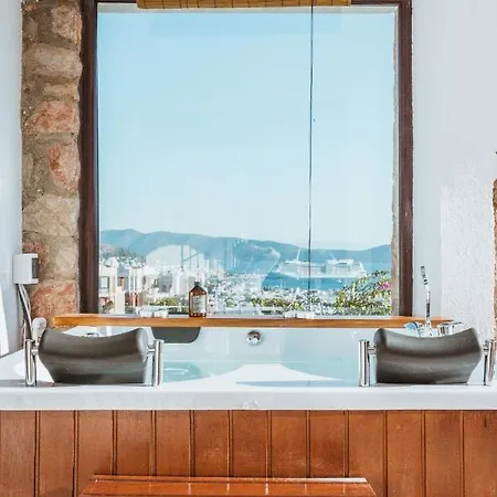Gorgeous Mansion With Breathtaking Sea View, Pool And Jacuzzi Villa Bodrum
